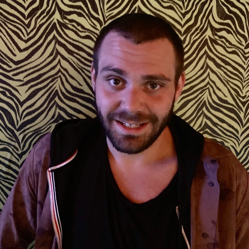 Meet your Posher, Phillip